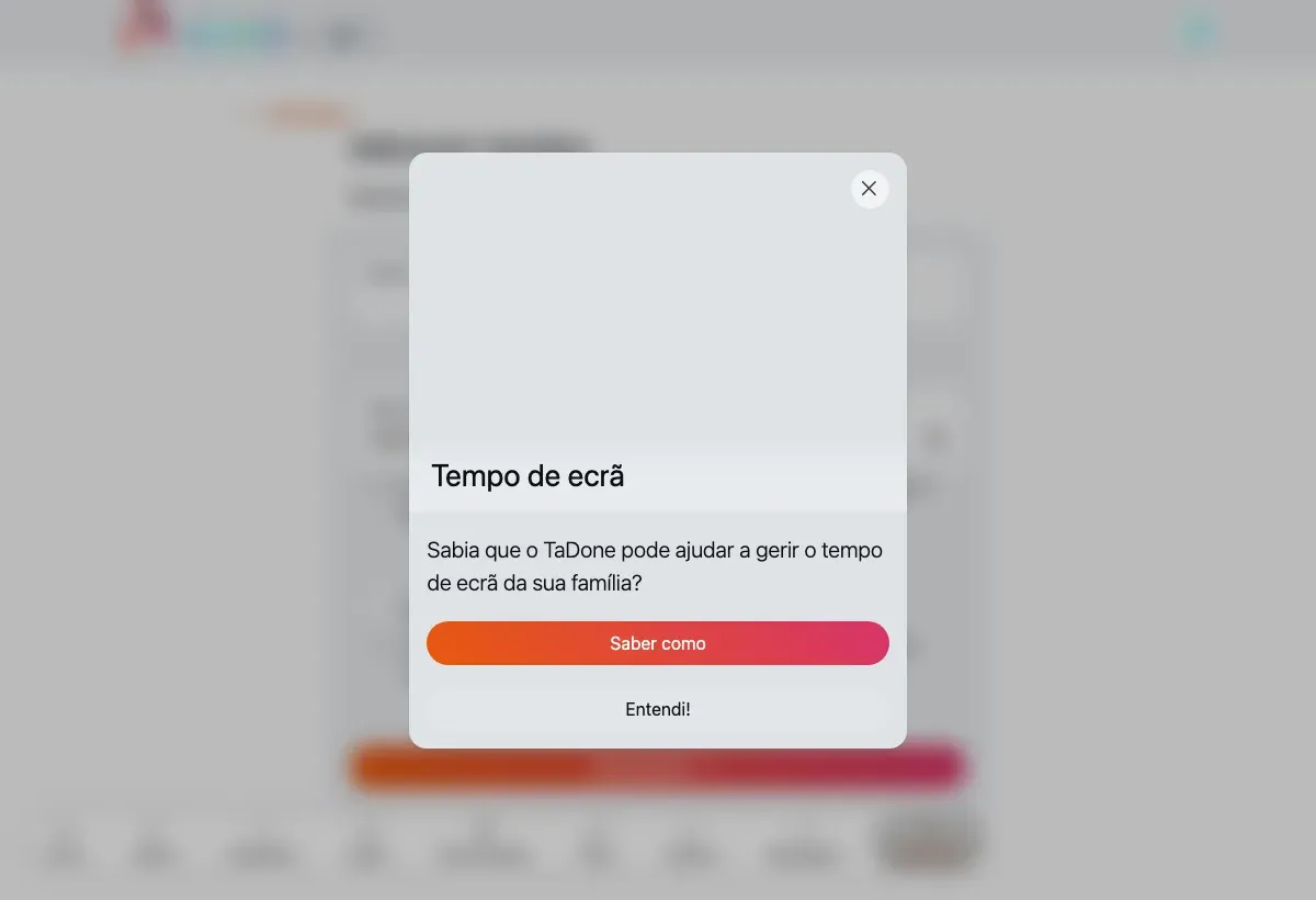 O formulário de dados da criança: nome, data de nascimento com indicação de idade mínima e um interruptor 'a criança tem email'.
