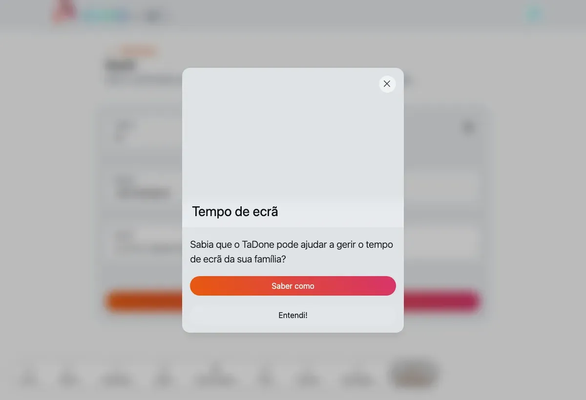O editor de perfil na família com título, nome e email apenas de leitura.